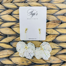 Charger l&#39;image dans la galerie, Hami Earrings
